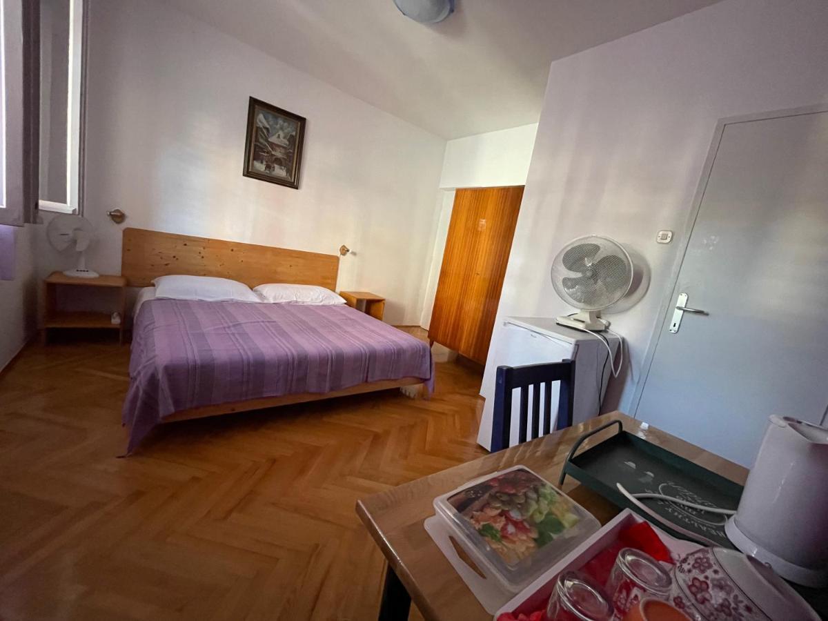 Hvar Guesthouse - Double Bedroom With Private Bathroom Jelsa  Exteriér fotografie